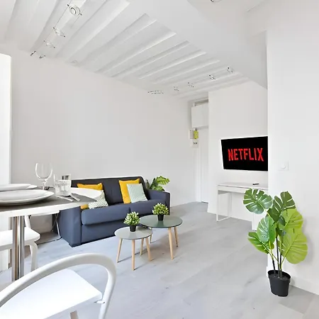 Pantheon Luxurious Apartment-2p-free Netflix Apartament *
